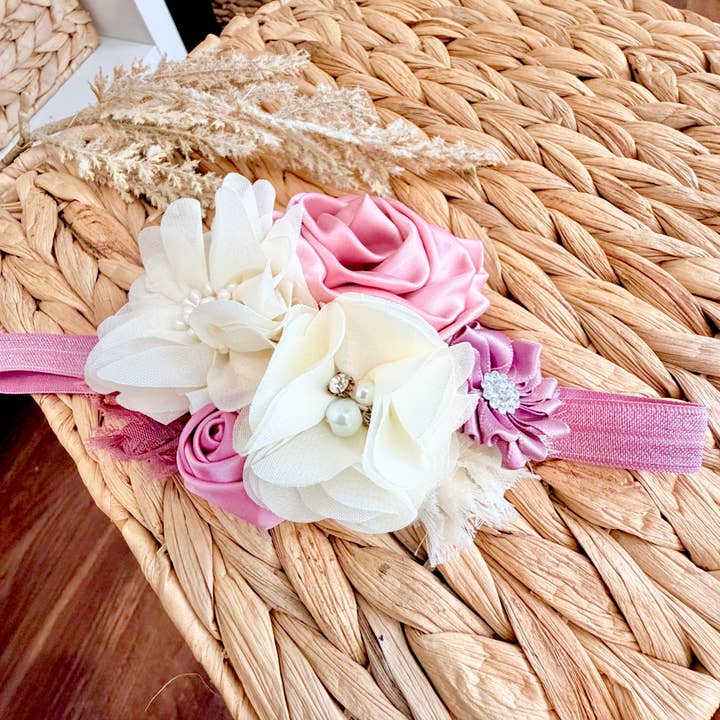 Bandeau vintage bébé mauve, bandeau bébé ivoire, shabby pour la vente par Jazy and Eve