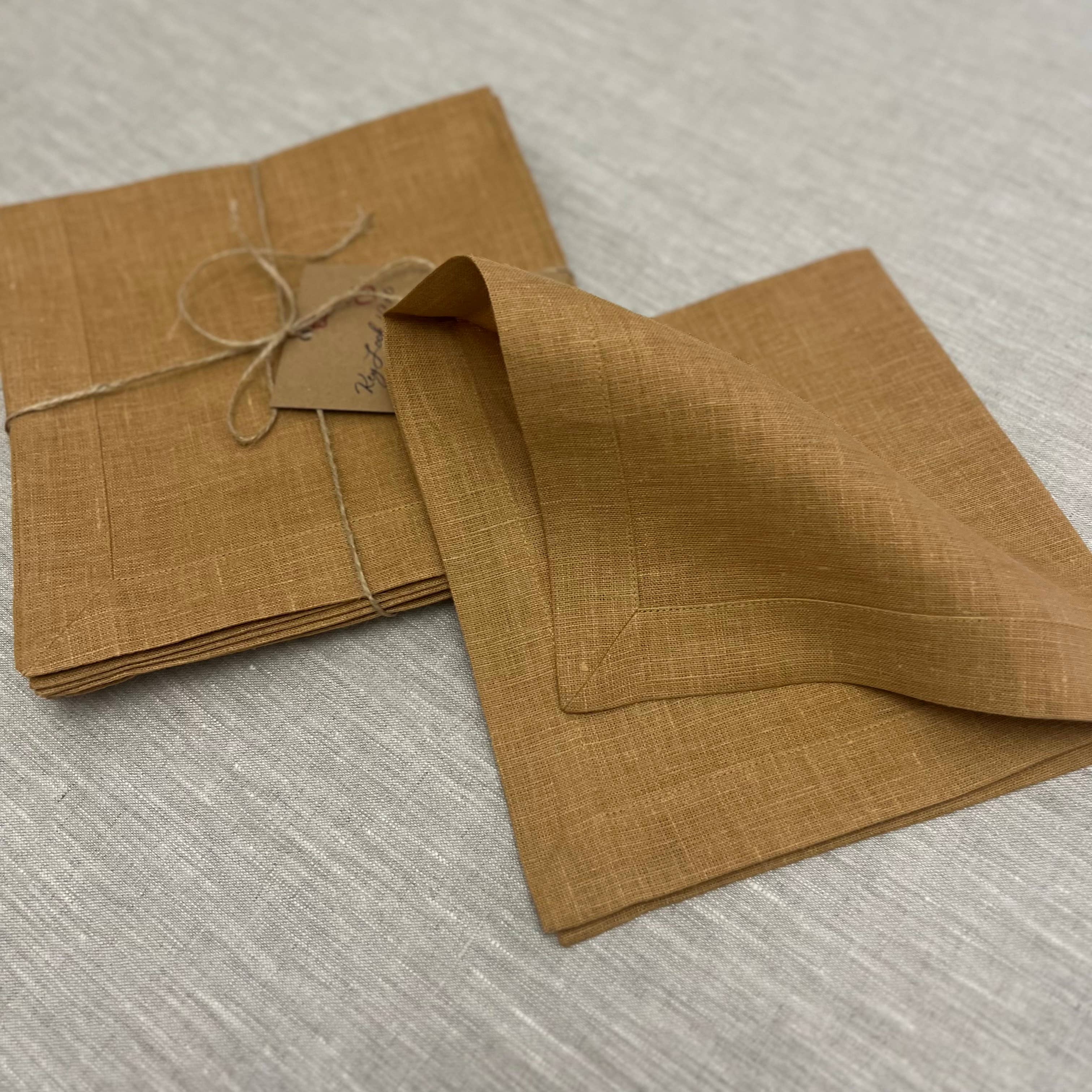 KEY LOOK1916 MILANO - Wholesale Dinerservet - Linnen servetten met bies4