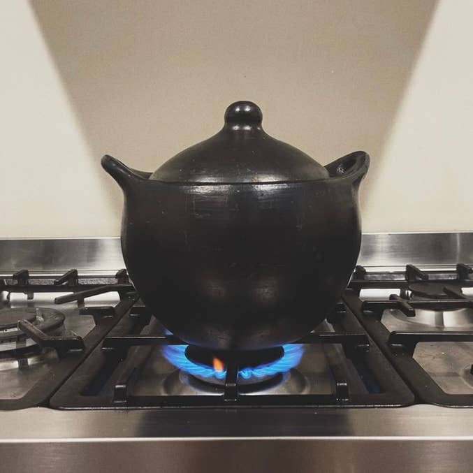 Authentic Origin Colombia - Wholesale Cooking pot - La Chamba Clay Pot for Cooking with Lid Casserole 4 Lt 4