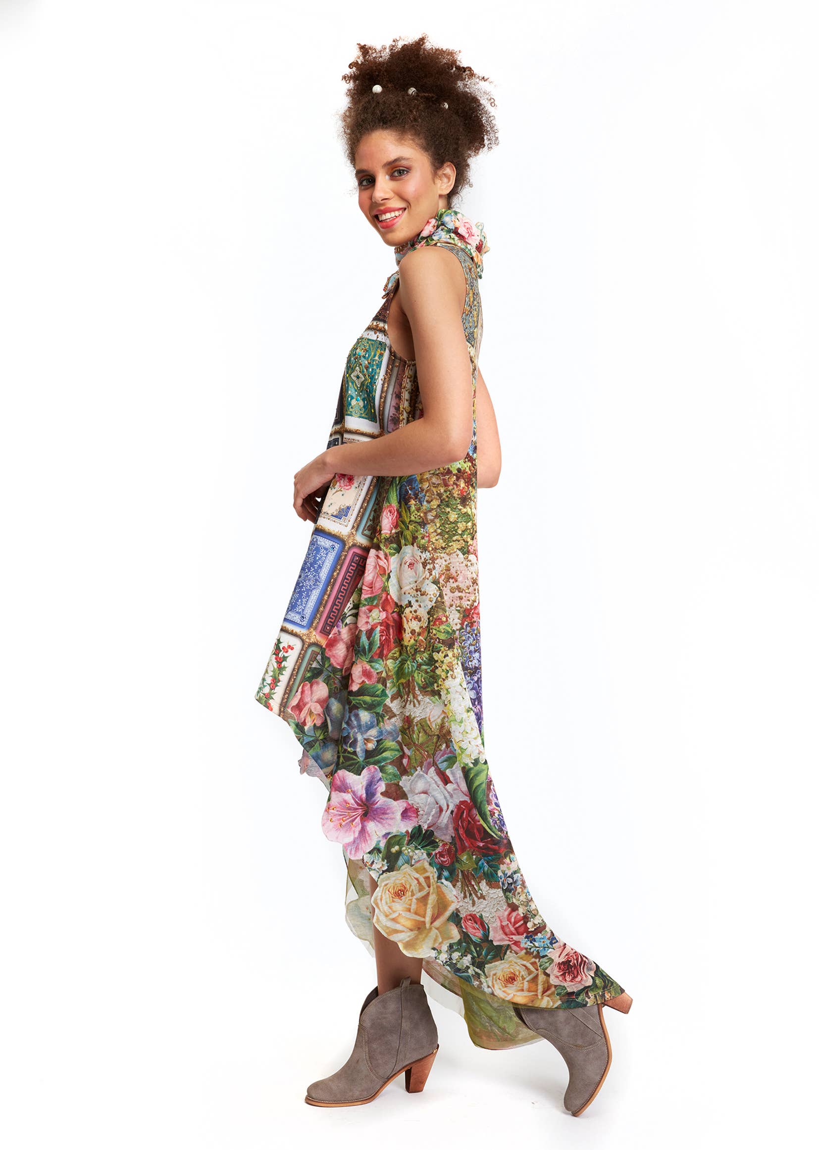 IPNG Design – Engroshandel Kjole - Dame – Kjole Høj Lav - Fortune In Flowerland1