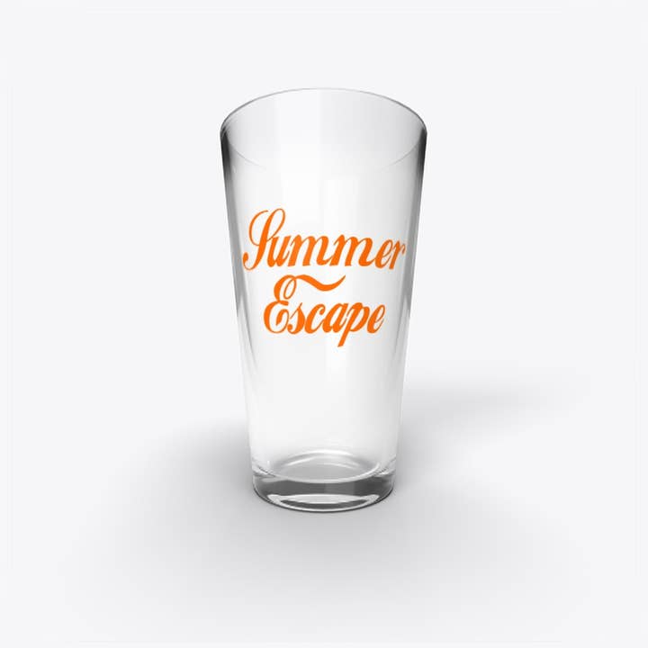 Verre à bière « Summer Escape » pour la vente par Chloe's Angel T's