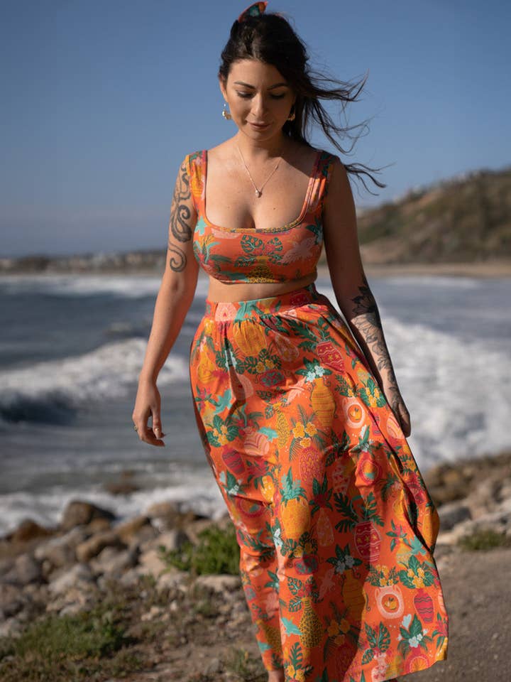 Sun & Sanctuary - Wholesale Tank Top - Women's - The Zephyr Cropped Tank Top in Vase de Flores3