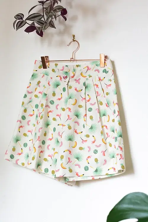 Jamais Sans Lui & Les Seins Nus - Wholesale Shorts - Women's - Short Babar Parroquet0