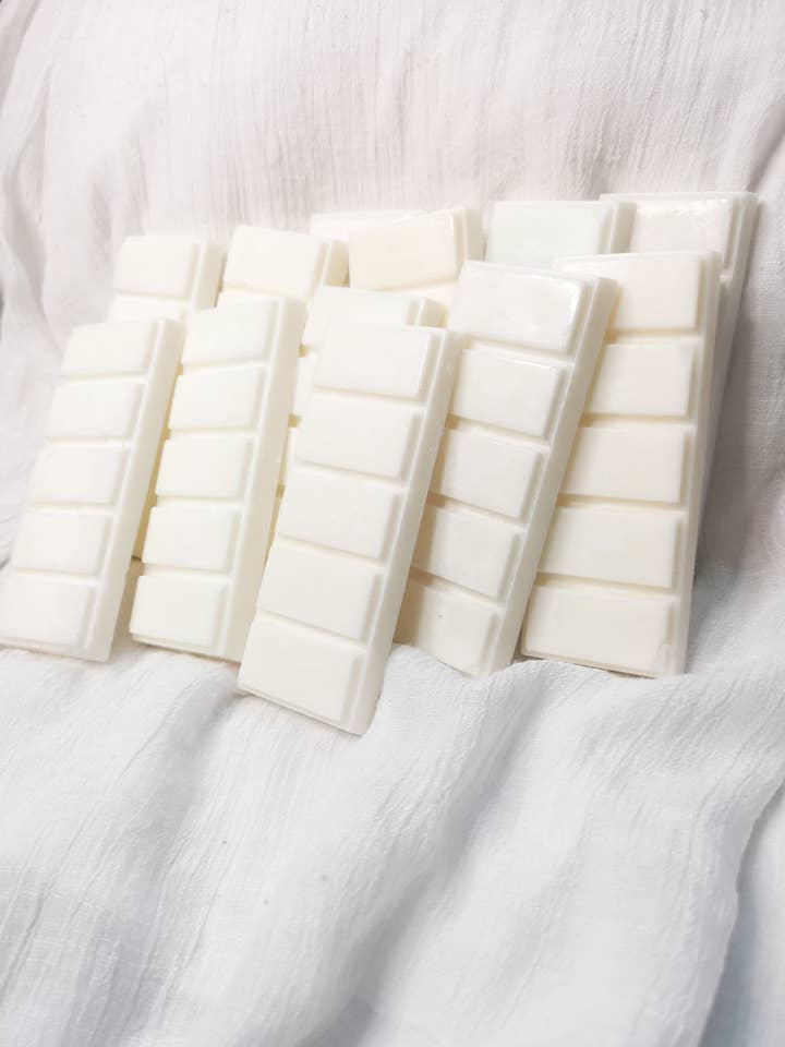 Snow Kissed Lodge "Santa baby" (song inspired) Snap Bar for wholesale by Magick Melts