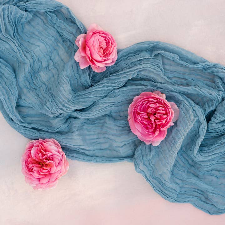 Amore Society - Wholesale Table Runner - Emerald Gauze Table Runner4