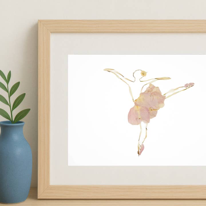 Prima Bloosom 11 x 14 Druck für den Großhandel von Mon Petit Chou Art and Design