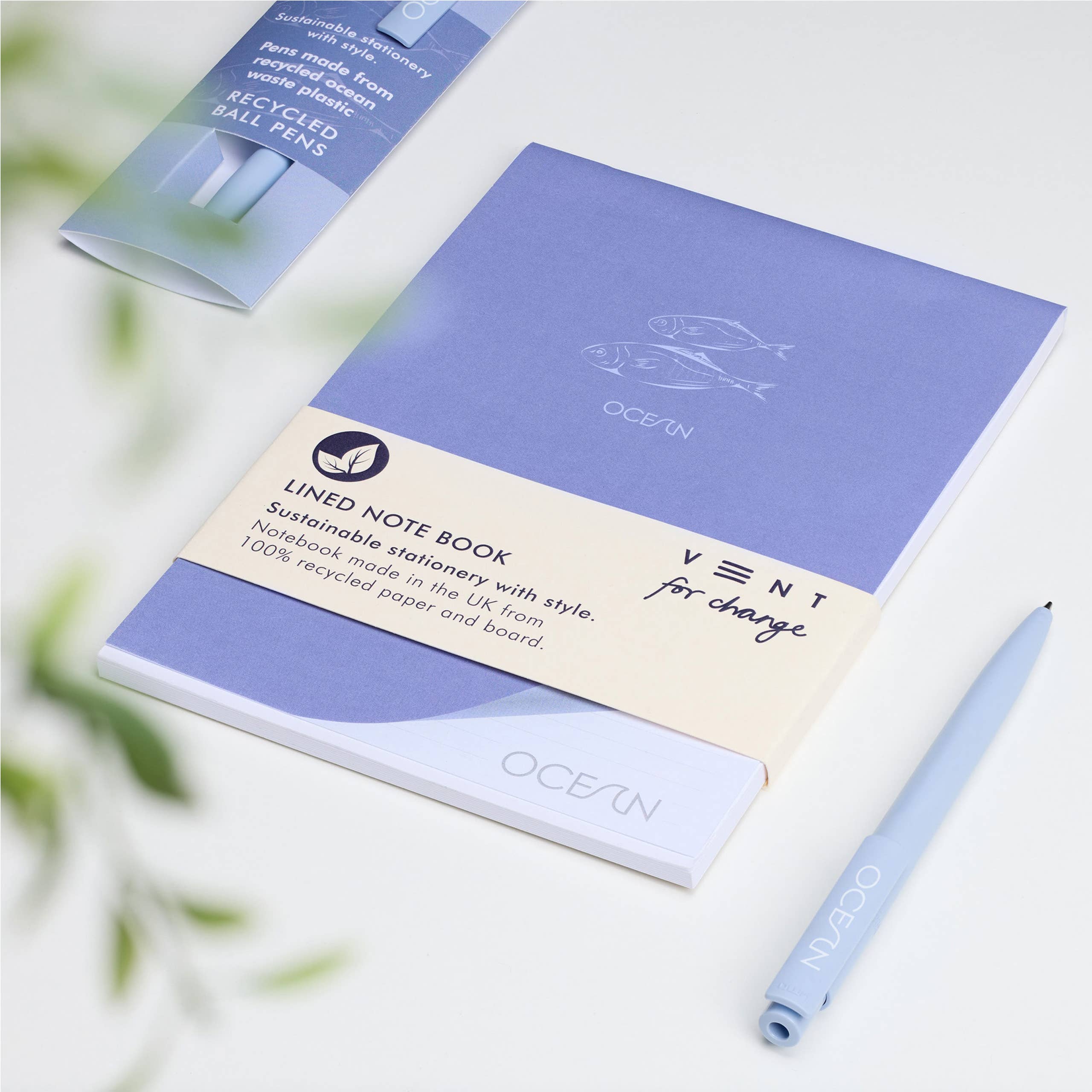 VENT for Change USA - Vente Porte-blocs - Presse-papiers et bloc-notes A5 - Plastiques océaniques recyclés - Bleu mer3