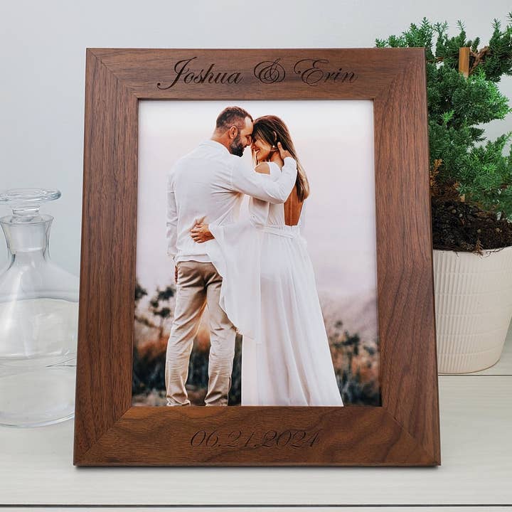 Aniversario de Pareja - Marco de Madera Personalizado Grabado - 004 para venta al por mayor de Headwall Creative