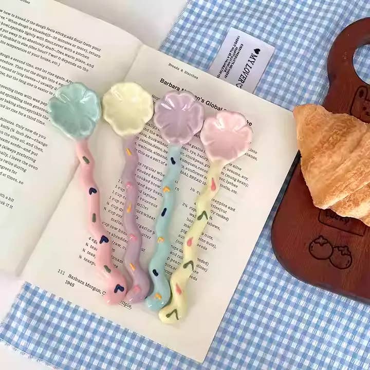 Otterware - Wholesale Table Spoon (Cutlery) - Whimsical Wavy Handle Flower Ceramic Dessert Spoons 4 colors12