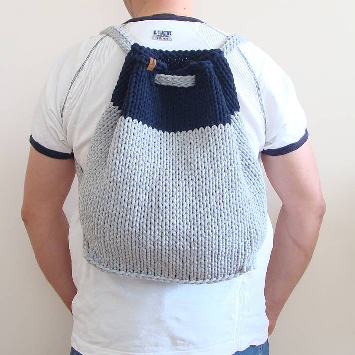 Woolfans - Wholesale Backpack - Women's - Large knit backpack, convertible backpack2