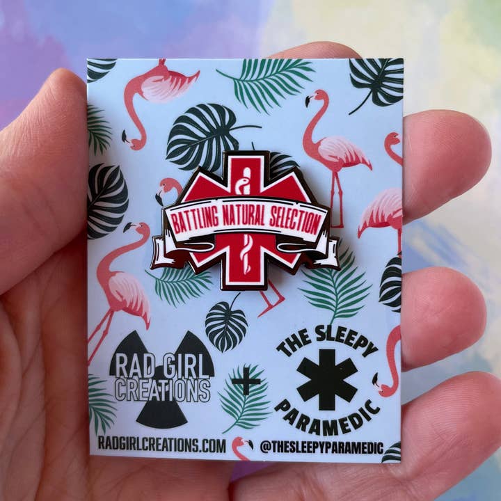 Rad Girl Creations - Wholesale Reversspeld/knoop - Strijd tegen natuurlijke selectie - Sleepy Paramedici Collaboration1