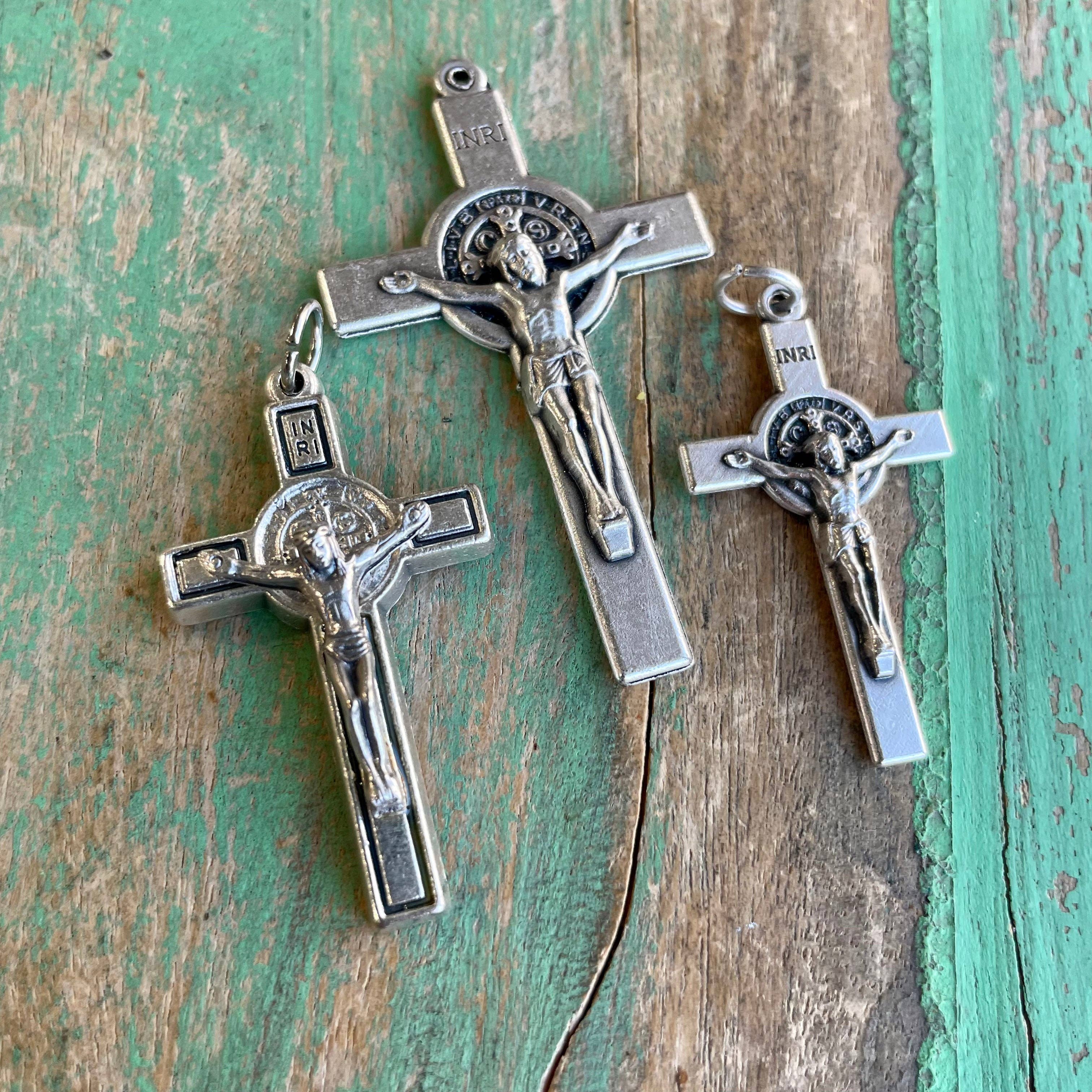 Love and Honor Jesus LLC - Vente Breloques/médailles personnalisées - Crucifix pour chapelet5