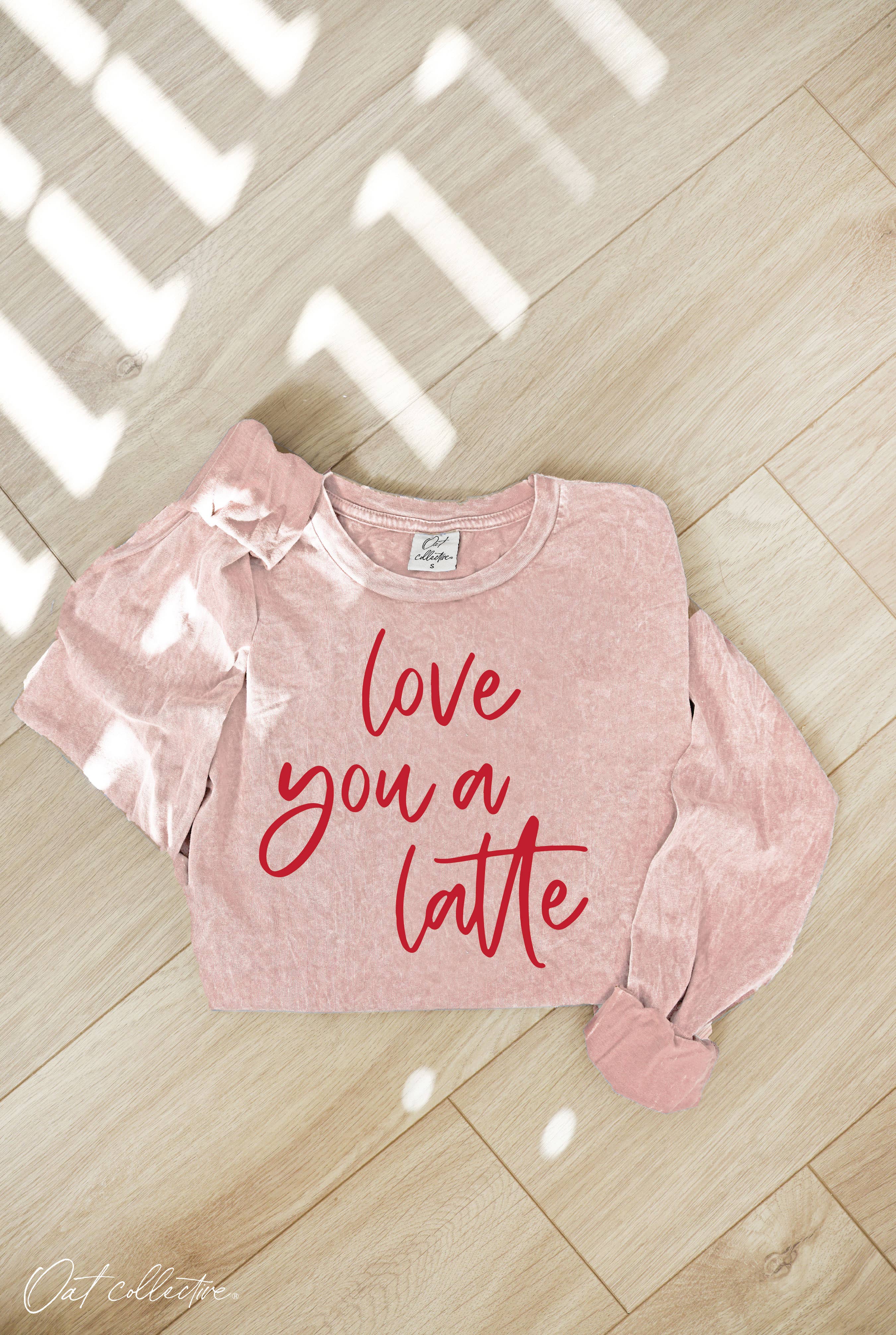 OAT COLLECTIVE – Engroshandel T-shirt med print - Dame – LOVE YOU A LATTE Mineralvasket langærmet grafik 1