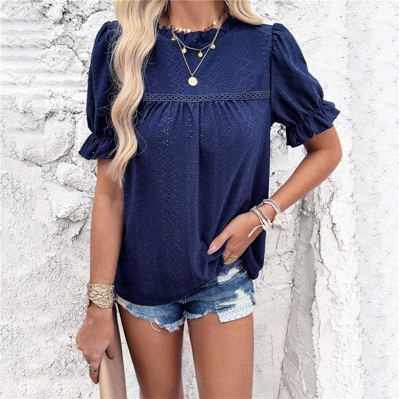 Plush Looks – Großhandel Bluse – Damen – Lässiges Oberteil mit Hohlsaum und kurzen Ärmeln in Unifarbe4