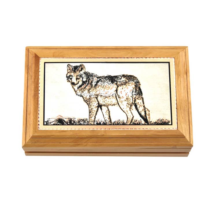 Scatola in legno RB 551 Wolf per la vendita all'ingrosso da parte di COPPER ARTS INC.