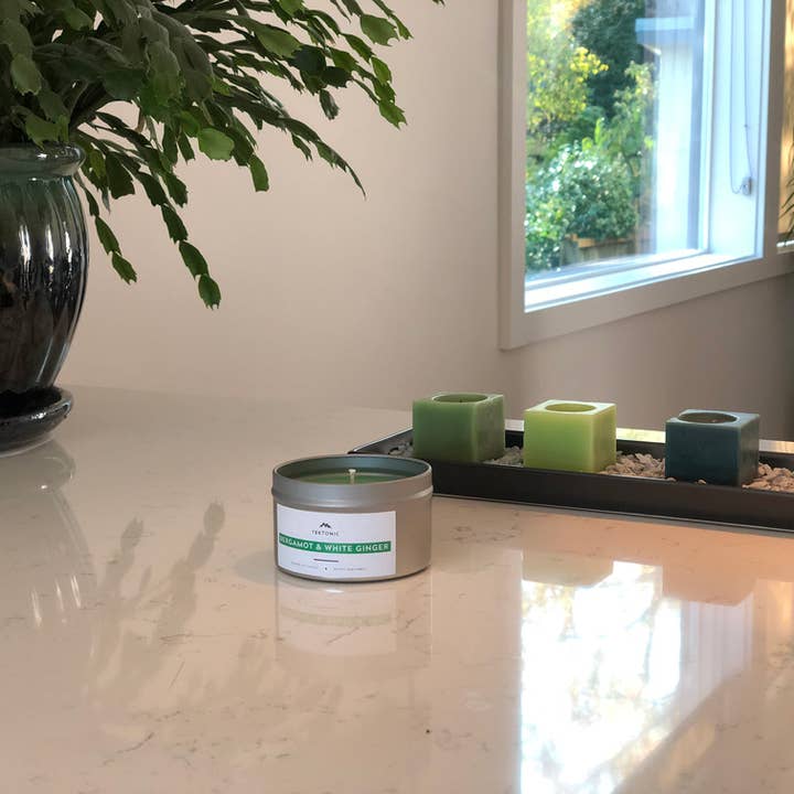 Bergamote et gingembre blanc pour la vente par Tektonic Candles