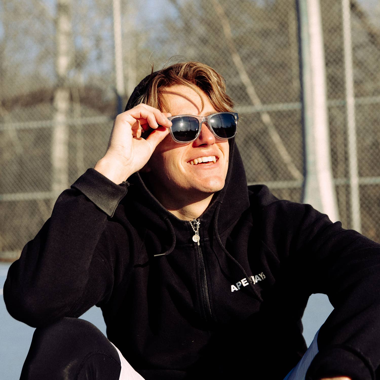 GOWOOD – Großhandel Sonnenbrille – Unisex – Sonnenbrille aus Walnussholz mit transparentem Rahmen, schwarz4