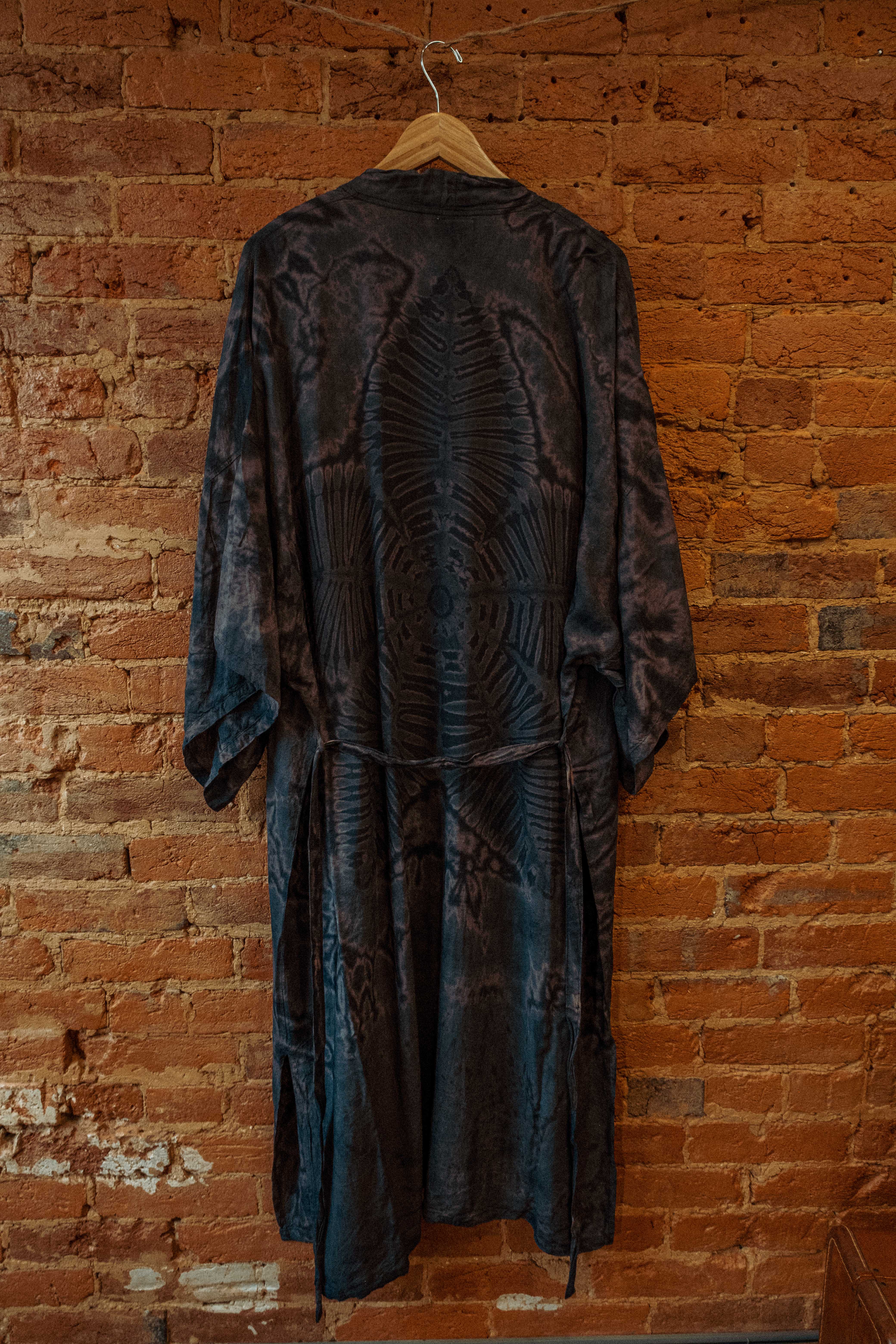 Gardenbelle Shop - Venta al por mayor Kimono - Mujer - Kimono bohemio hippie teñido a mano, bata estilo boho en tonos tierra7