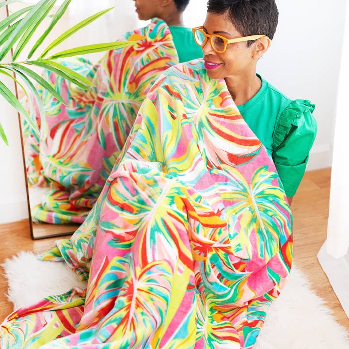 Viv&Lou - Wholesale Throw Blanket - Let's Get Tropical Blanket