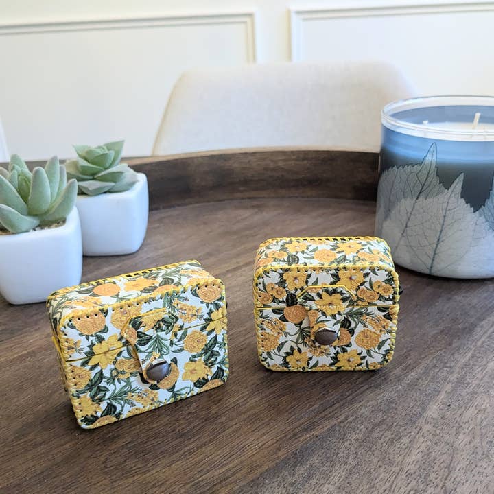 Cutepaws Phone Case - Wholesale Earphone/Headphone Case - Unisex - Cute Yellow Floral AirPods Case for Pro/Pro2 and 3rd Gen0