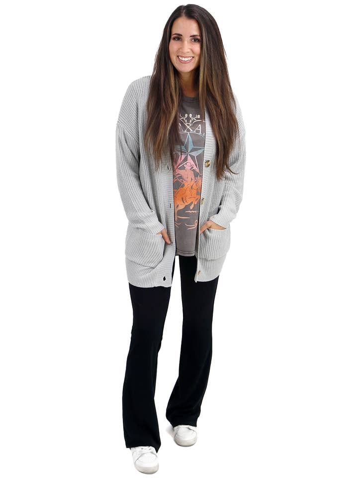 Lysegrå Oversized behagelig strikket cardigan i lysegrå for engroshandel på Faire4