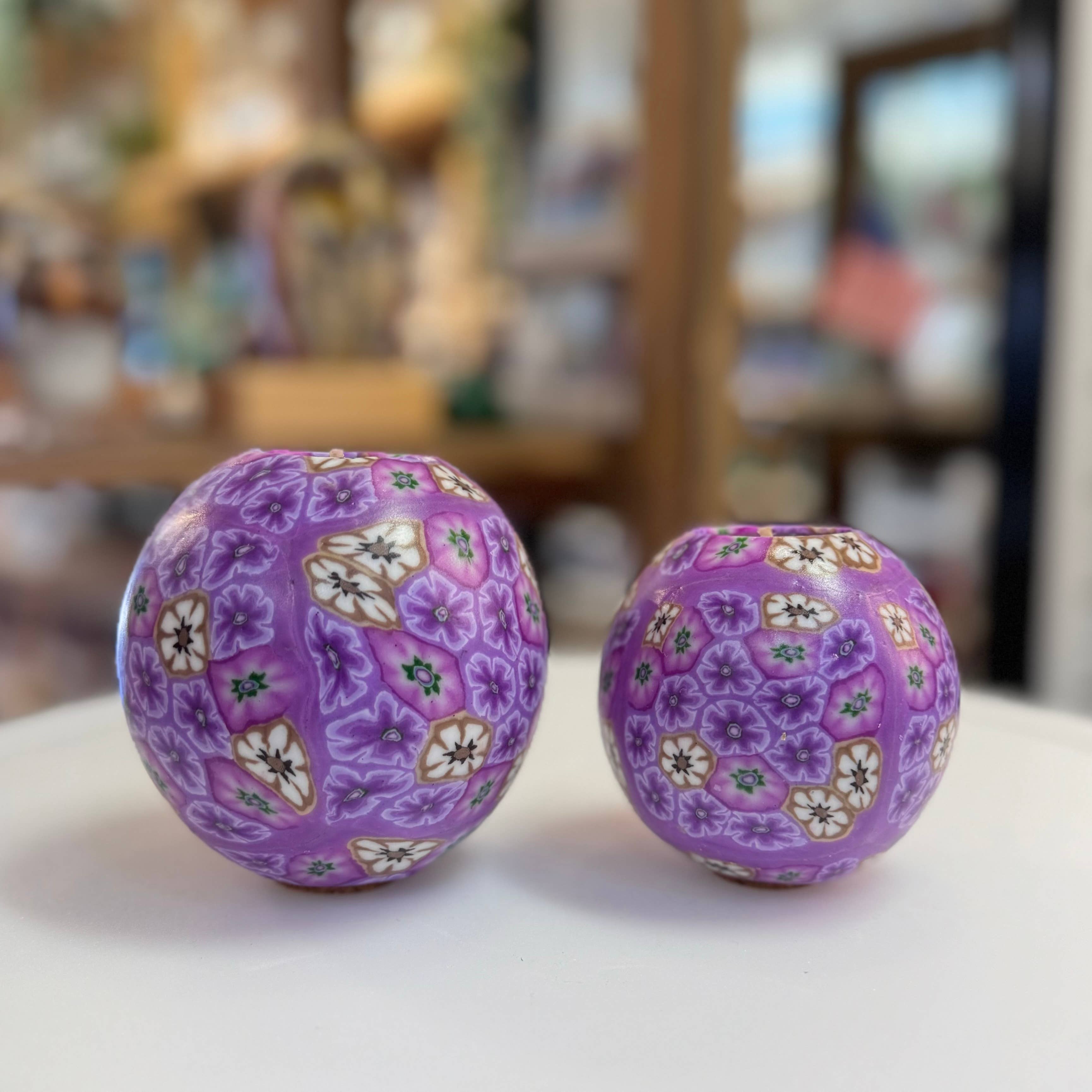 Alans Candle - Vente Bougies originales - Wisteria Blossom, bougie parfumée en forme de boule sphérique fabriquée à la main7