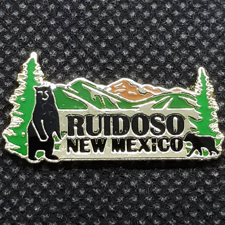 Pin - Ruidoso Bears for wholesale by Fantastic Souvenirs, Gifts & Collectibles