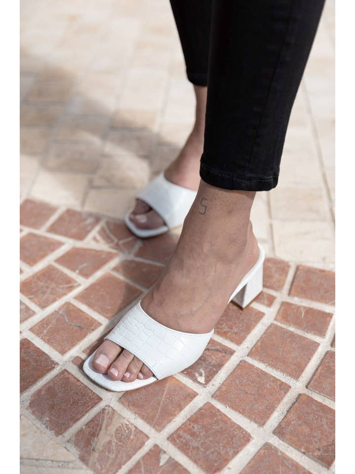 Elodie - Wholesale High Heels - Women's - TEMECULA PATENT LEATHER CLOG