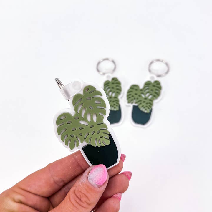 Monstera Plant - Keychain for wholesale by Mud & Honey