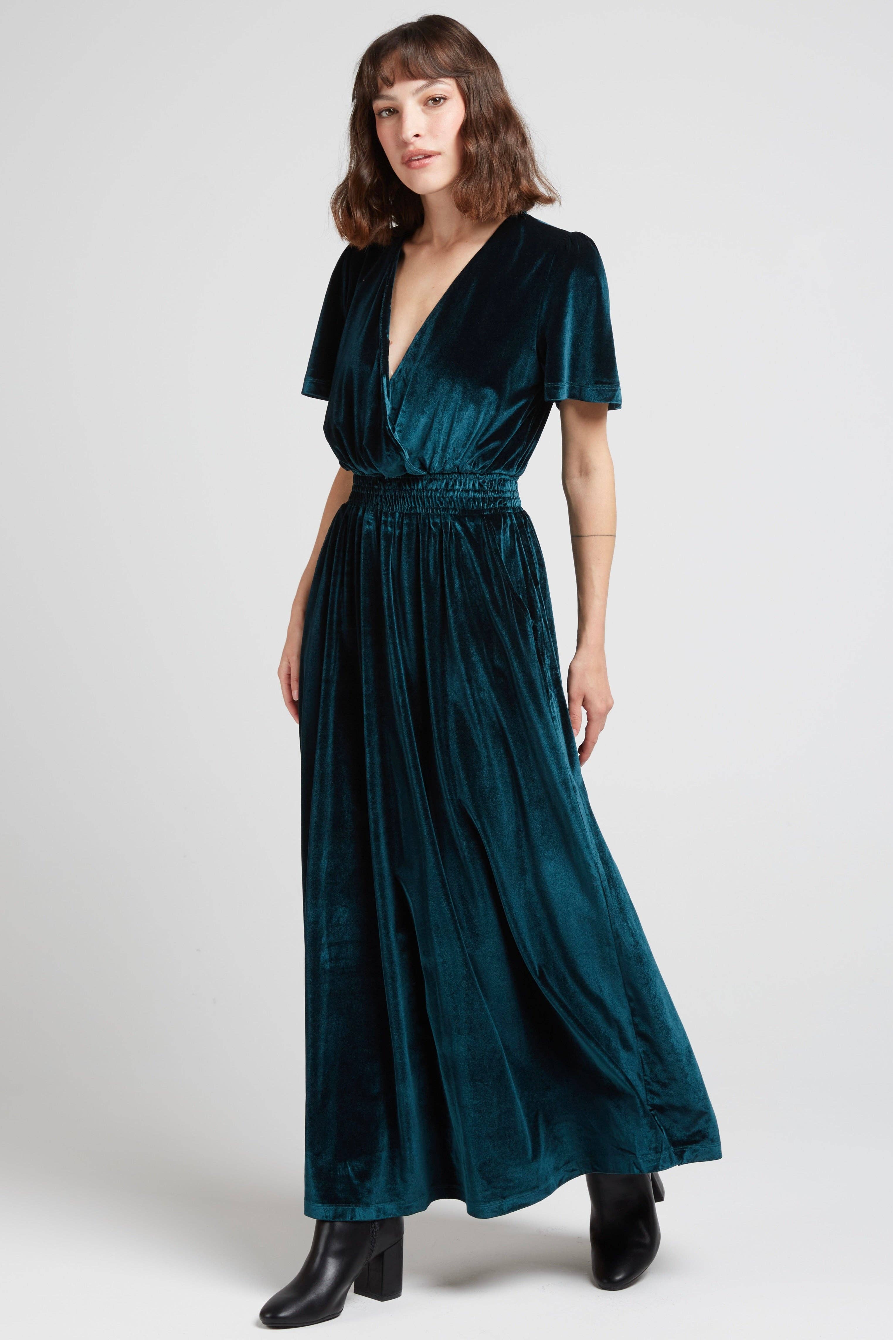 Andy & Lucy - Wholesale Dress - Women's - MILBURN - Long sleeve velvet dress2