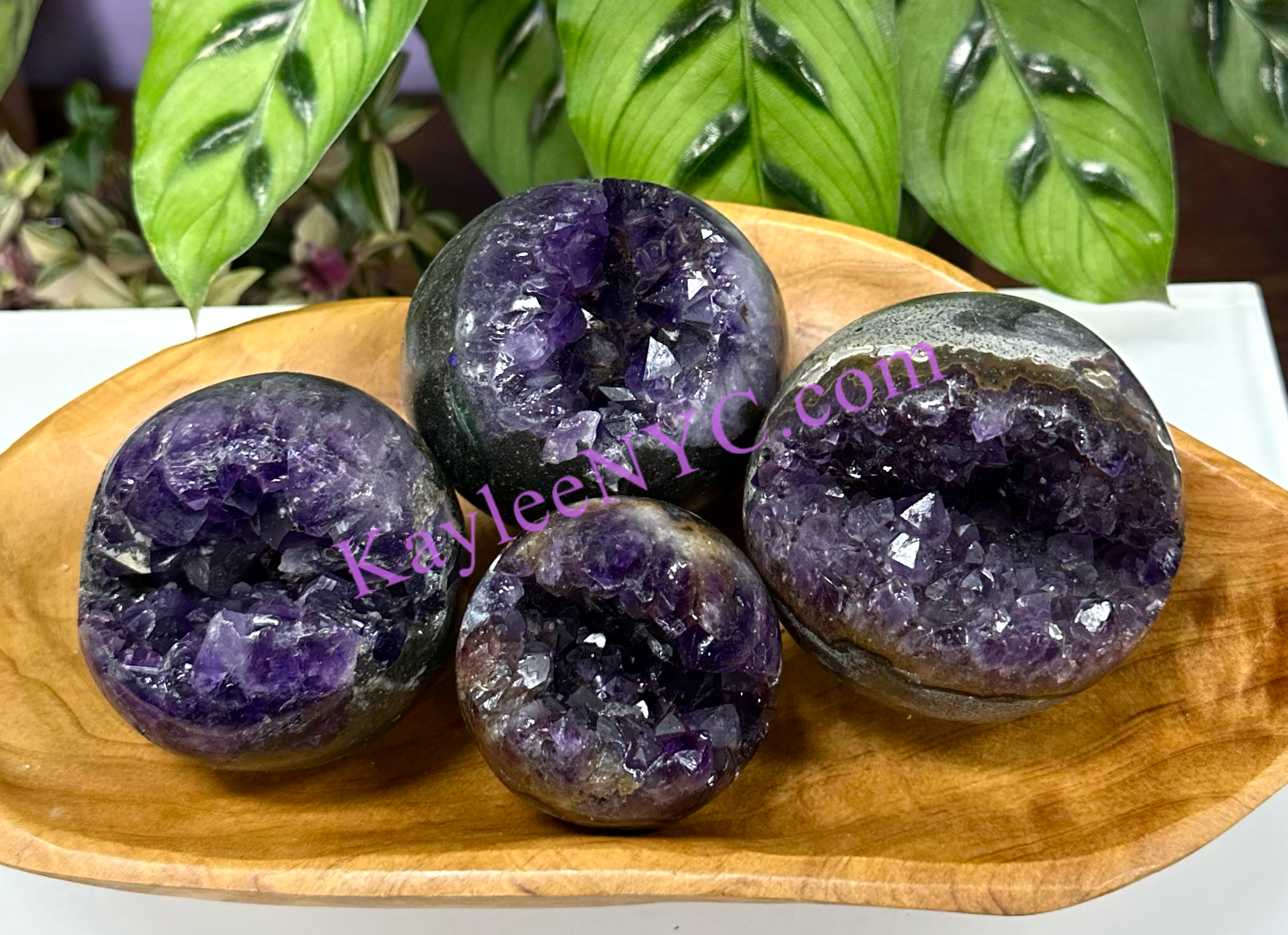 KayleeNYC - Wholesale Spiritual Stone/Crystal - Wholesale lot 6-10 Pcs Amethyst Spheres 4.3-4.5 lbs4