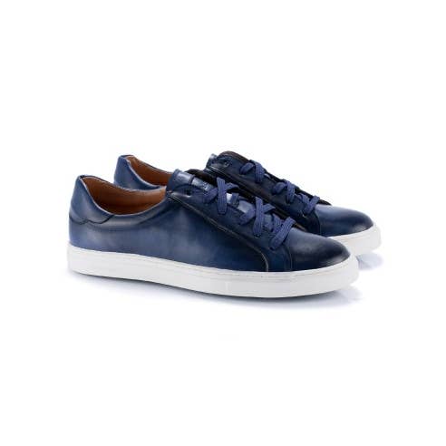 Baskets bleues en cuir uni pour la vente par Ortiz & Reed