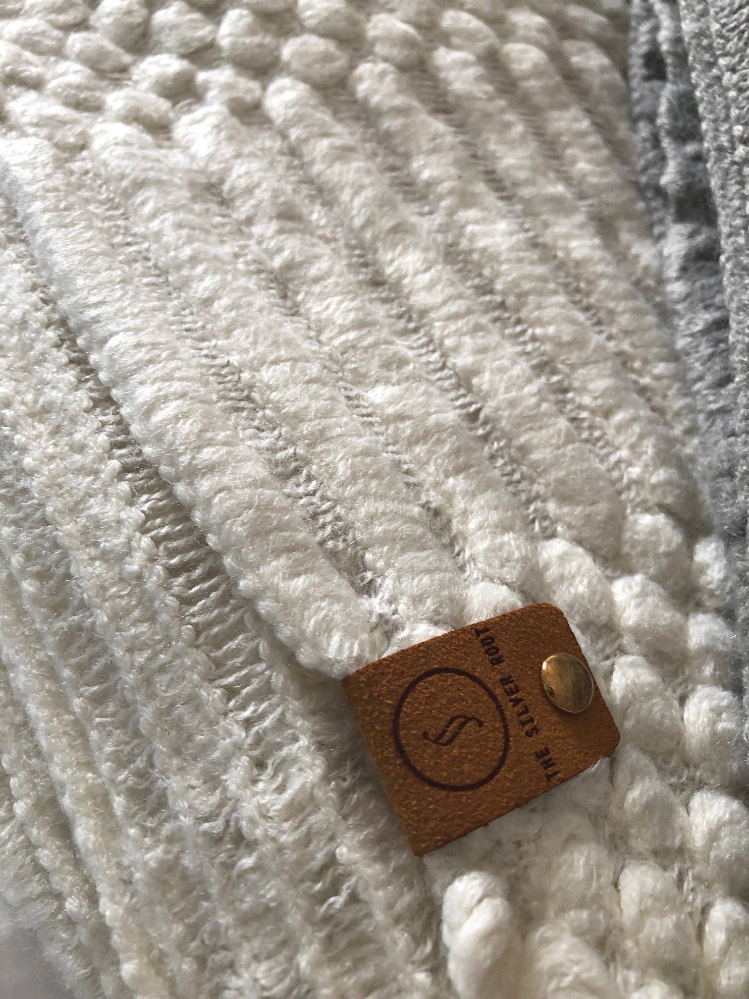 The Silver Root - Wholesale Throw Blanket - Throws0