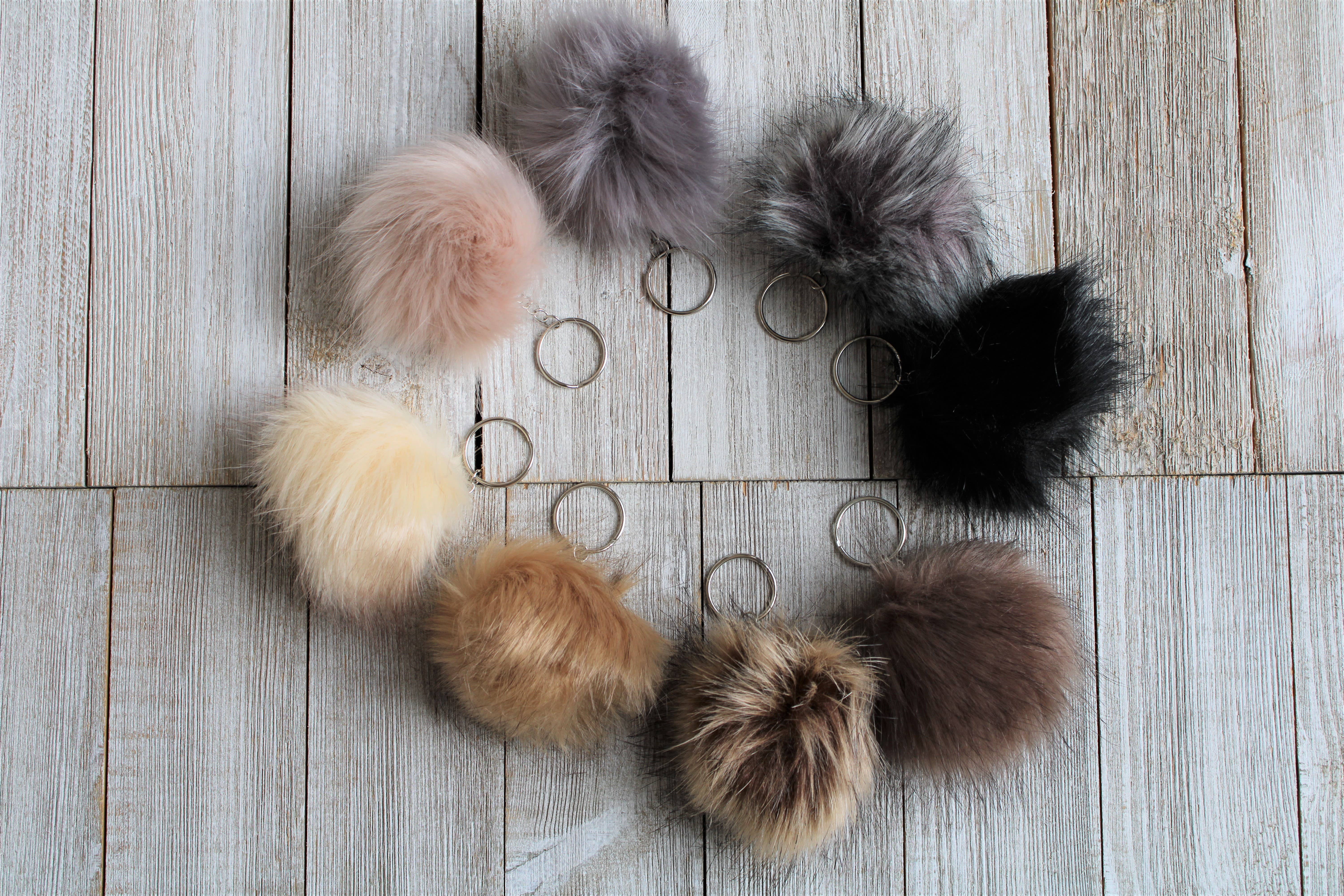 RamsGirl Design - Venta al por mayor Llavero - Mujer - Llavero de pompón de piel sintética, llavero de pompón de forma de bola8