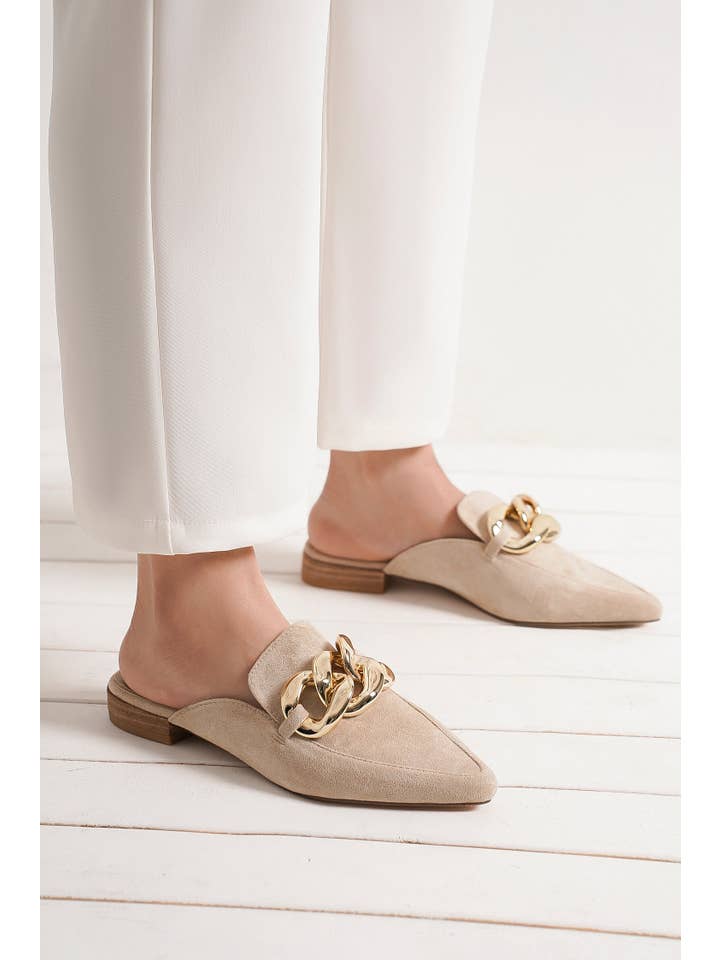 BEAST FASHION - Wholesale Mules - Women's - GEM-36 Chain Detail Mules22