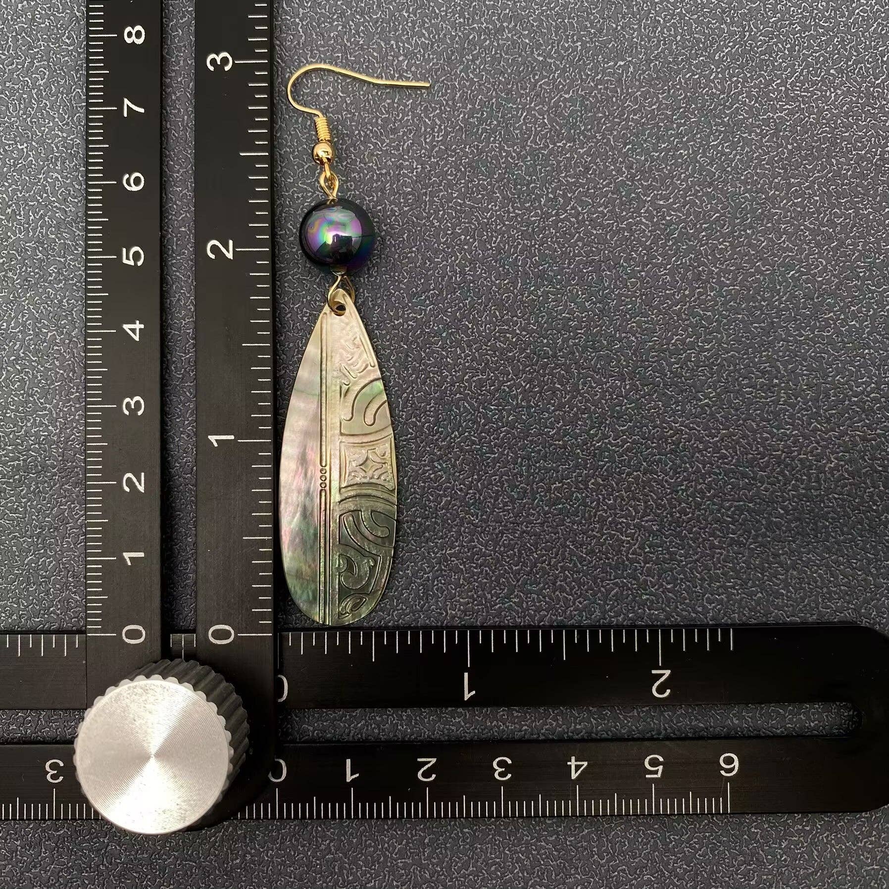 Mio Queena - Wholesale Dangle Earrings - Carved Abalone Shell Dangle Earrings3