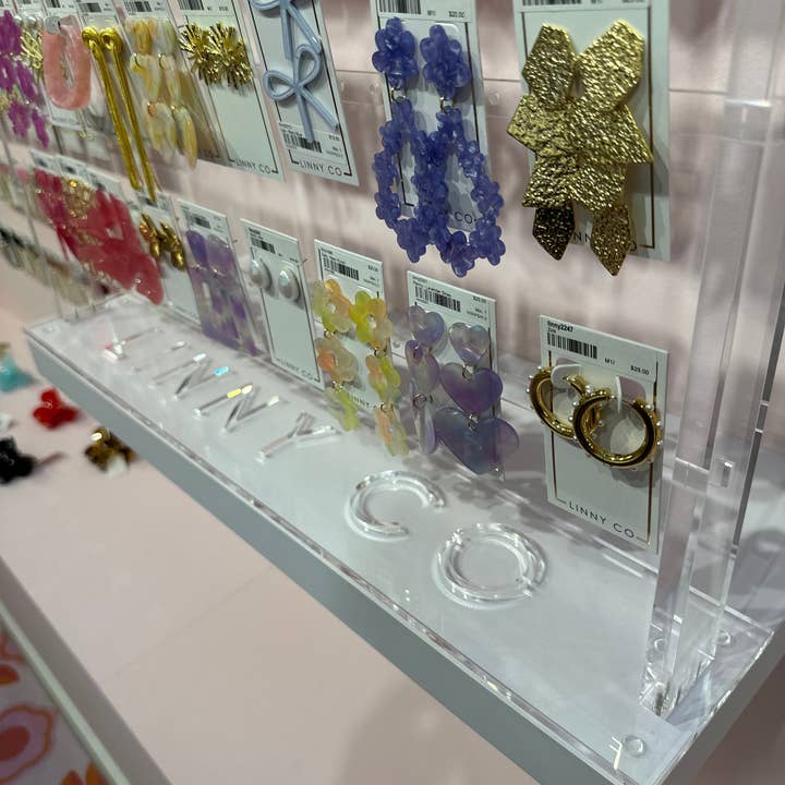 LINNY CO - Wholesale Jewelry Stand & Display - Display - Glam Collection Fixture - $558