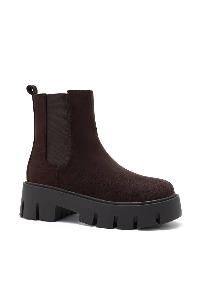 Joia Paris - Wholesale Booties - Women's - Chelsea suede boots with lug sole WZ-11317