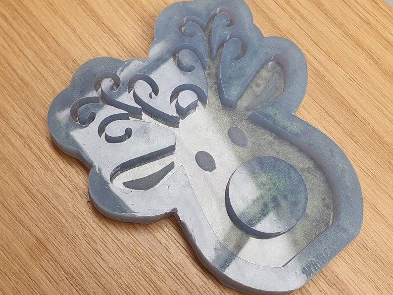 Mr Resin - Wholesale Chocolate/Candy Mold - Hanging Reindeer Ferrero Rocher / Lindt Holder Silicone Mould1