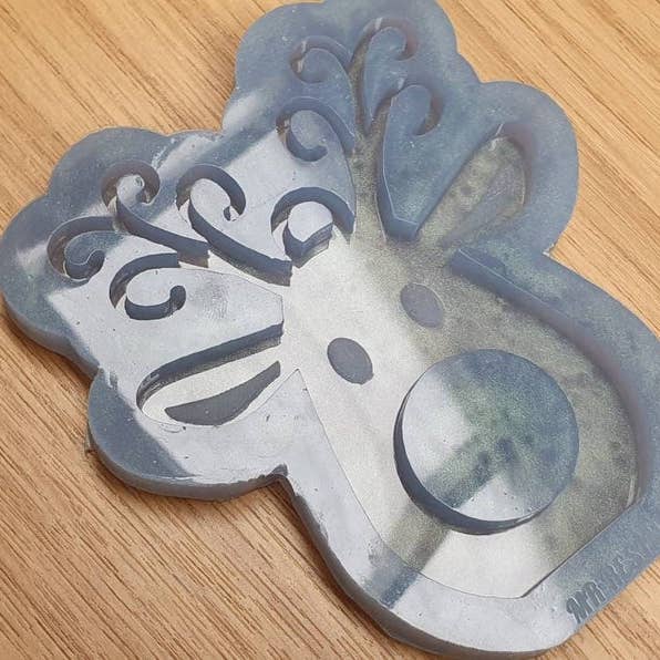Mr Resin - Wholesale Chocolate/Candy Mold - Hanging Reindeer Ferrero Rocher / Lindt Holder Silicone Mould1