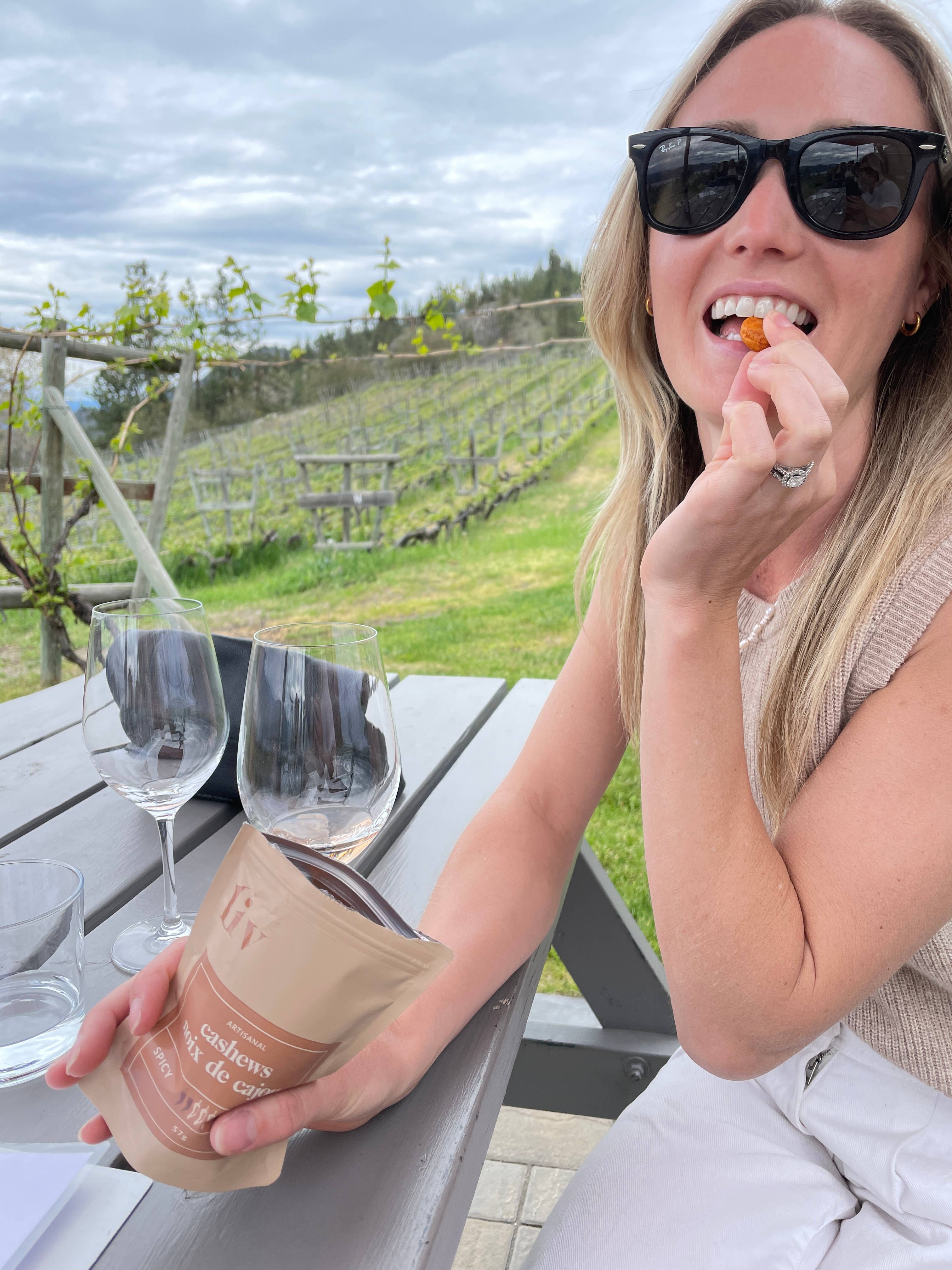 Liv Artisanal - Wholesale Nuts - Spicy Cashews (57g)3