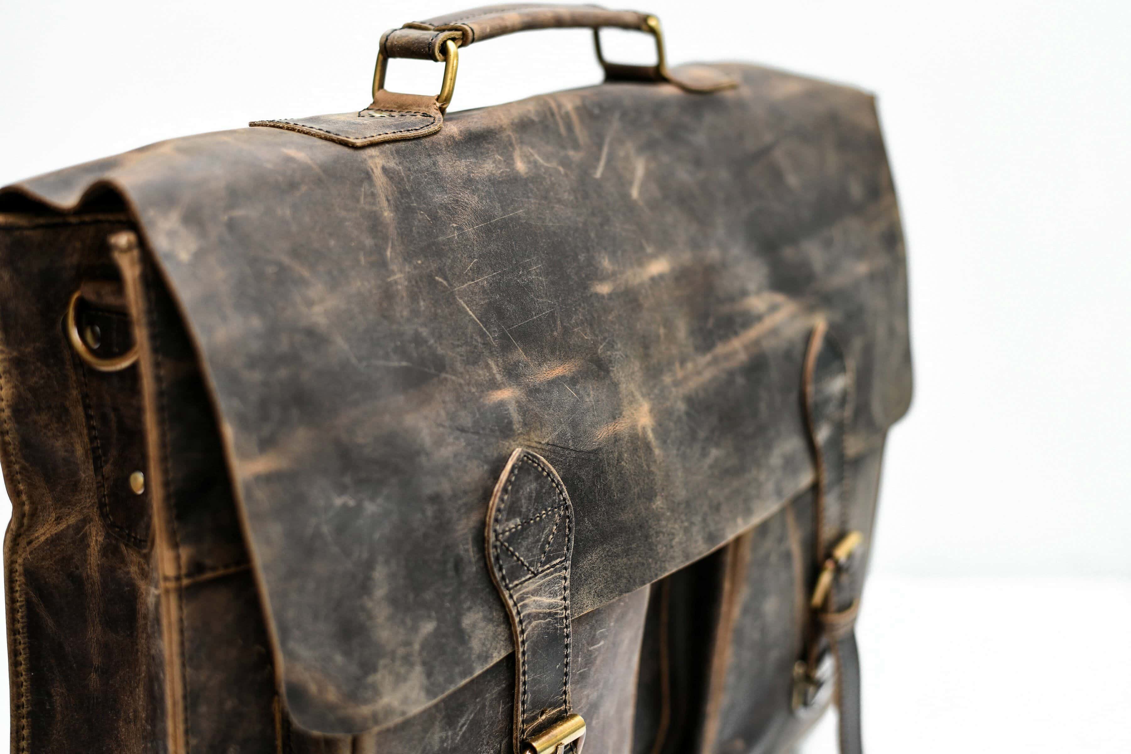 Classy Leather Bags - Wholesale Messengertas - Heren - The Indiana Jones leren messengerbag van buffelleer5