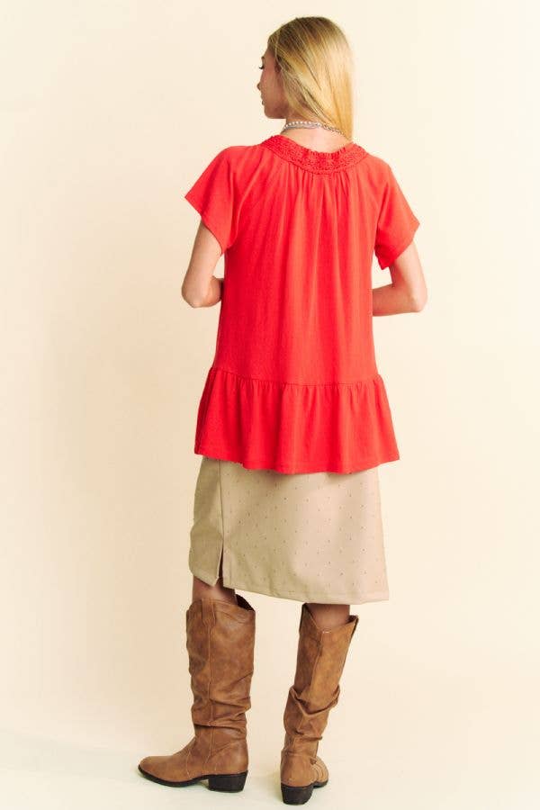 Davi & Dani - Vendita all'ingrosso Maglietta - Donna - TOP PEPLO A MANICHE CORTE CON SCOLLO IN PIZZO TINTA UNITA19