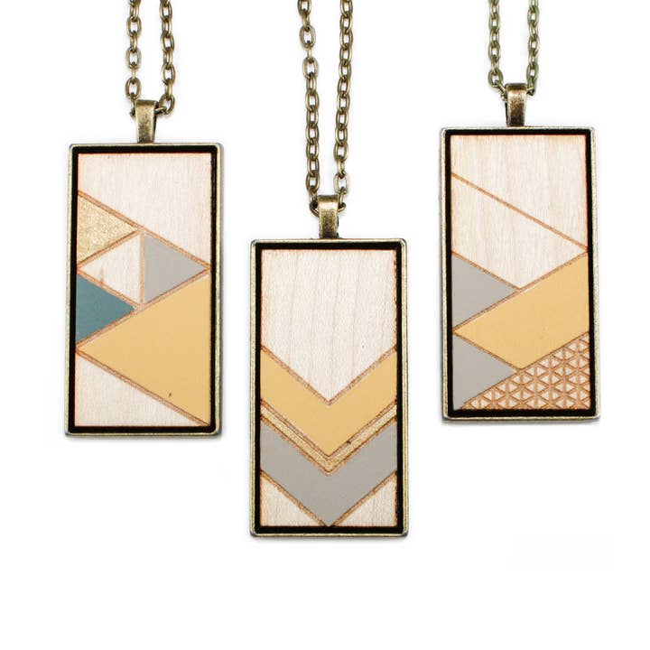 Stora målade hänge - grå och senap för wholesale av Once Again Sam