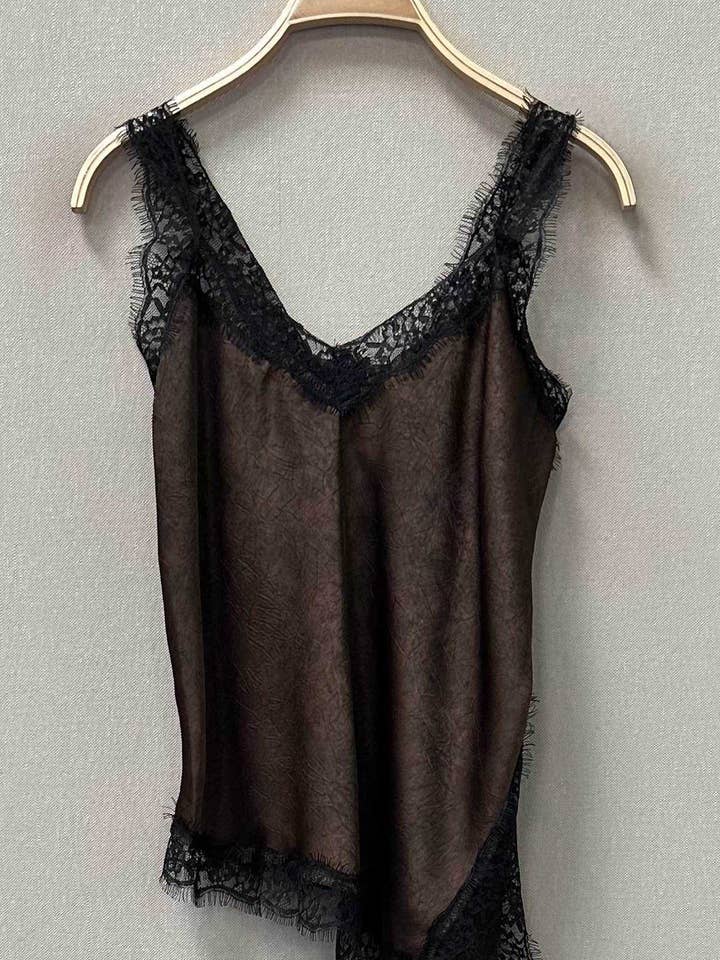 SWEET MAGIC MODA Y COMPLEMENTOS - Wholesale Blouse - Women's - LACE TRIM CAMI TOP1