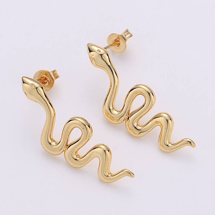 1 paire de boucles d'oreilles serpent en or, boucles d'oreilles serpent, boucles d'oreilles délicates, boucles d'oreilles serpent, clous délicats, boucles d'oreilles en or, boucles d'oreilles minimalistes K542 pour la vente par Aim Eternal