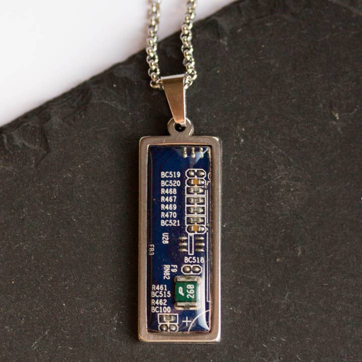 Pavlysh s.r.o. - Wholesale Pendant/Charm Necklace - Circuit board necklace, small rectangle1