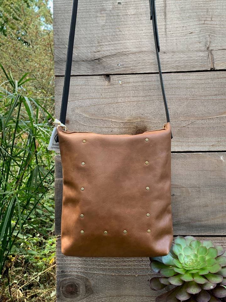 Distressed Brown Urban Satchel for wholesale by Jumping-Jax