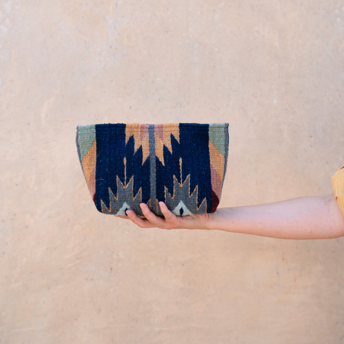 AMASOUK - Wholesale Pouch - Women's - Wild River Pouch5