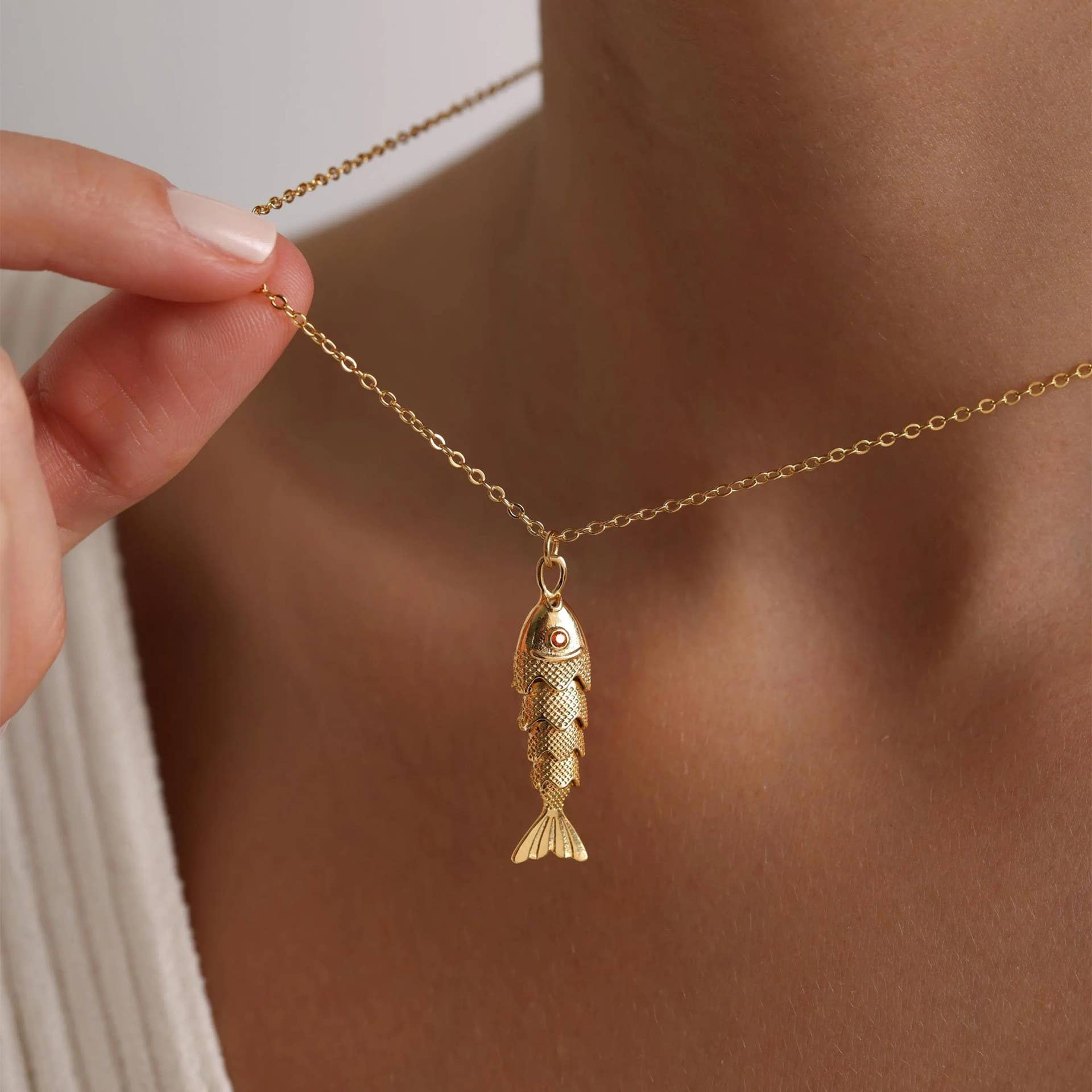 GOLD 18K STAINLESS STEEL TARNISH FREE FISH NECKLACE | 40NK9536 for wholesale on Faire3